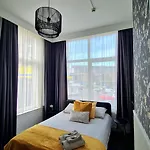 't Witte Huys Scheveningen Hotel 3*
